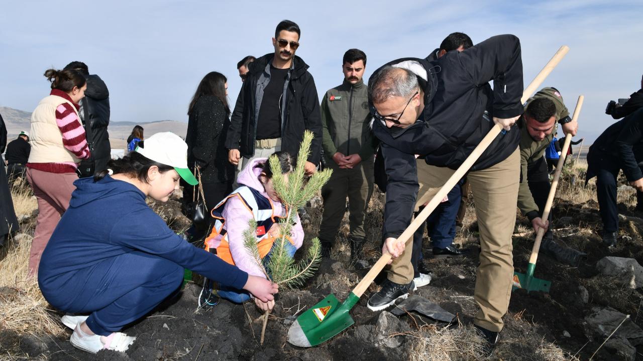 Milli Ağaçlandırma Günü’nde Ardahan’da yeşil seferberlik