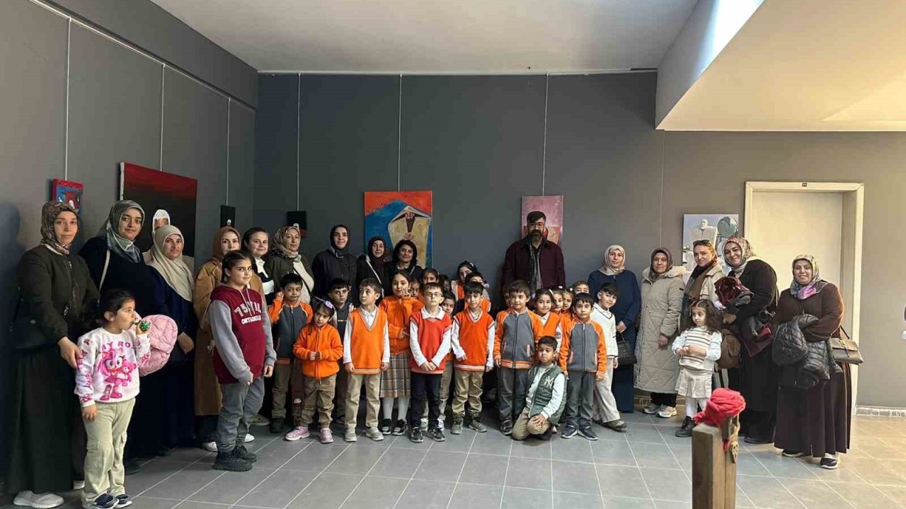 Modern çoban sergi ilgi odağı oldu