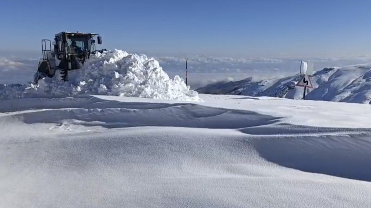 Muş’ta kapanan 31 yerleşim yerinin yolu yeniden ulaşıma açıldı