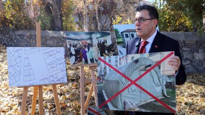 ÖLÜ AVCISI MEZARLIK ALANINI SAVUNDU