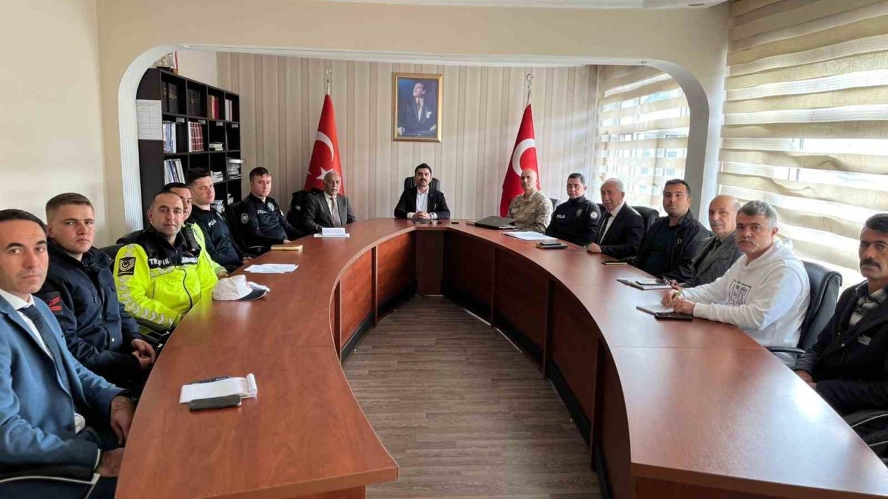 Susuz’da kış tedbirleri toplantısı yapıldı