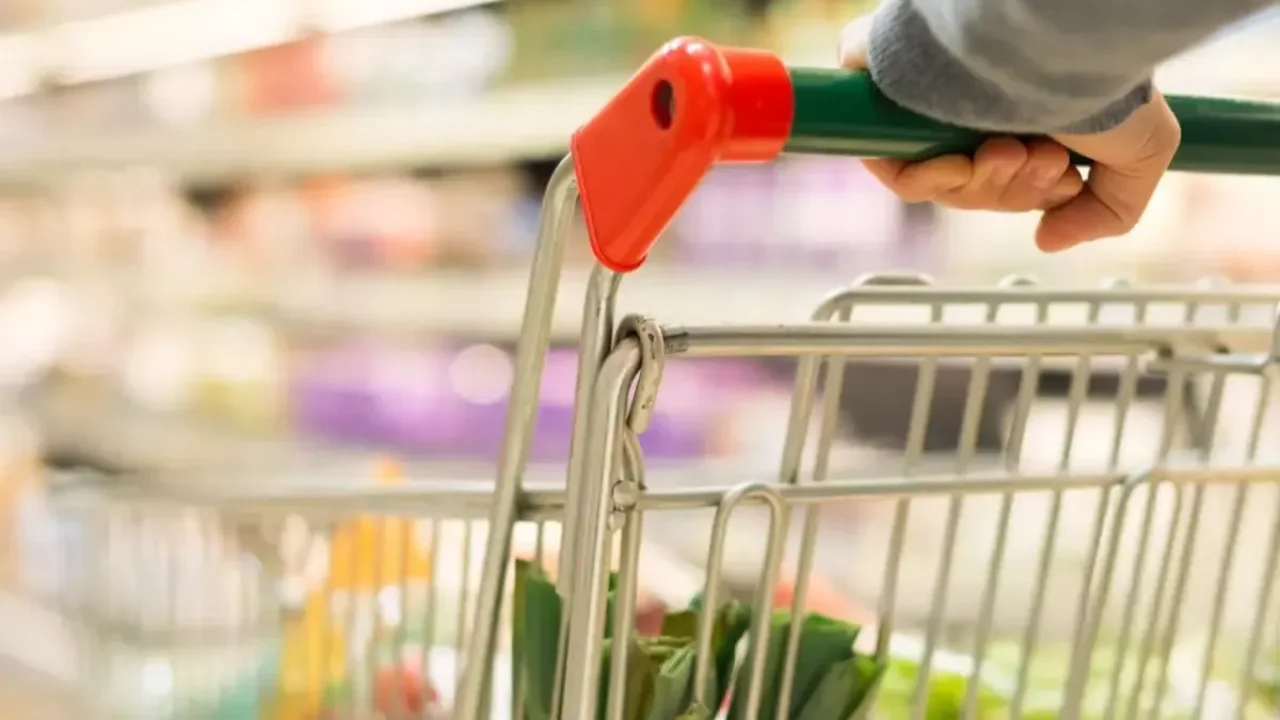 Türkiye&#039;nin dev market zinciri ismini değiştirdi! Mağaza sayısı da artıyor