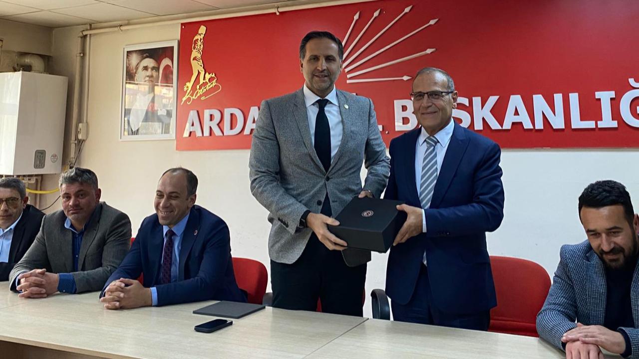 Vekil İncesu, yeni İl Başkanı Dündar’ı ziyaret etti