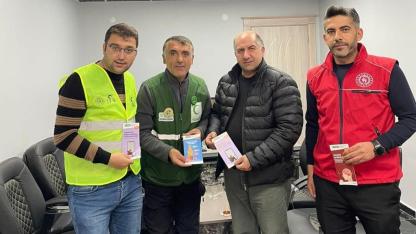 Yeşilay ekipleri Çıldır’da vatandaşları bilgilendirdi