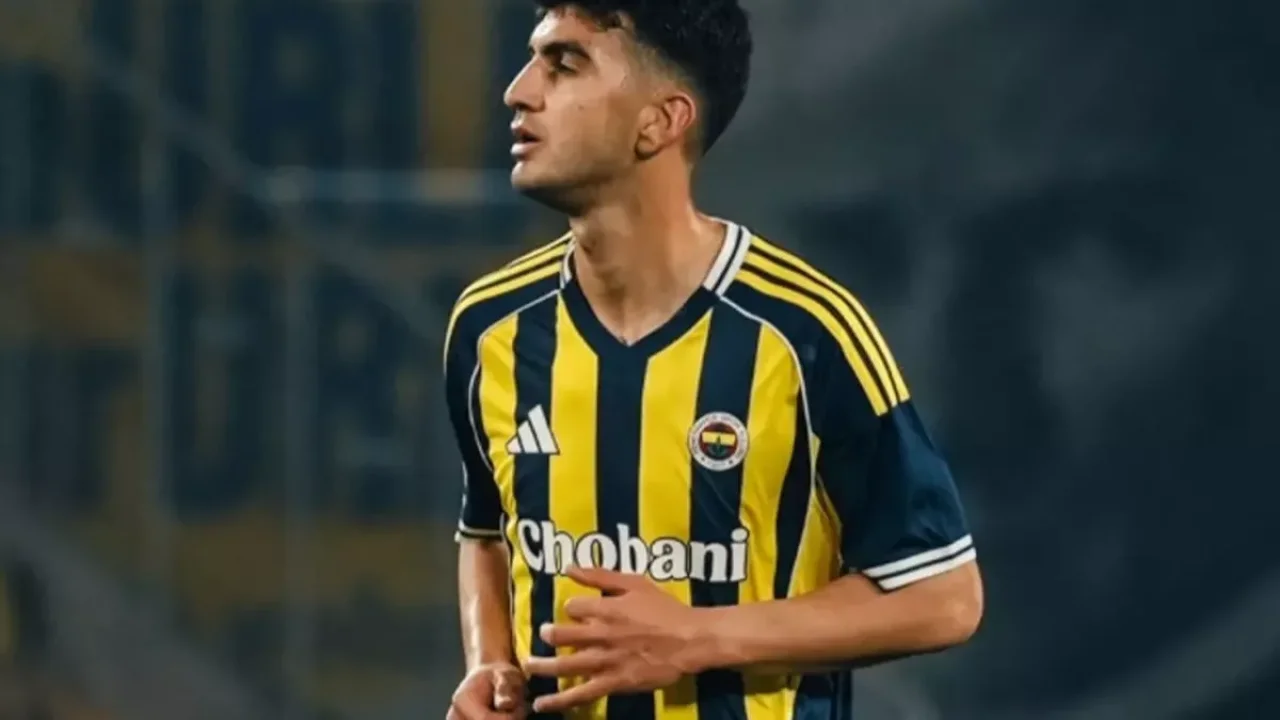 Yiğit Efe Demir performansıyla göz doldurdu! Atılan yorumları görmeniz lazım