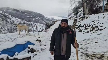 Erzincan’ın Refahiye ilçesinde kar yağışı etkili oldu