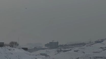 Yüksekova’da yoğun sis uçak seferlerini durdurdu