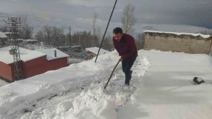 Van’da kar yağışı: Yüksek kesimlerde zorlu şartlar