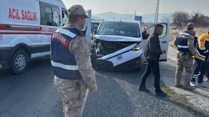 Elazığ’da trafik kazası: 3 yaralı