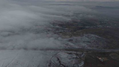 Aynı rakımda kar ve sis