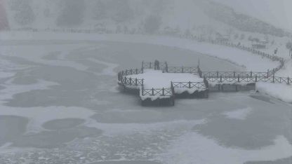 Erzincan’da dondurucu soğuklar etkili oldu: Eksi 14 derece ölçüldü