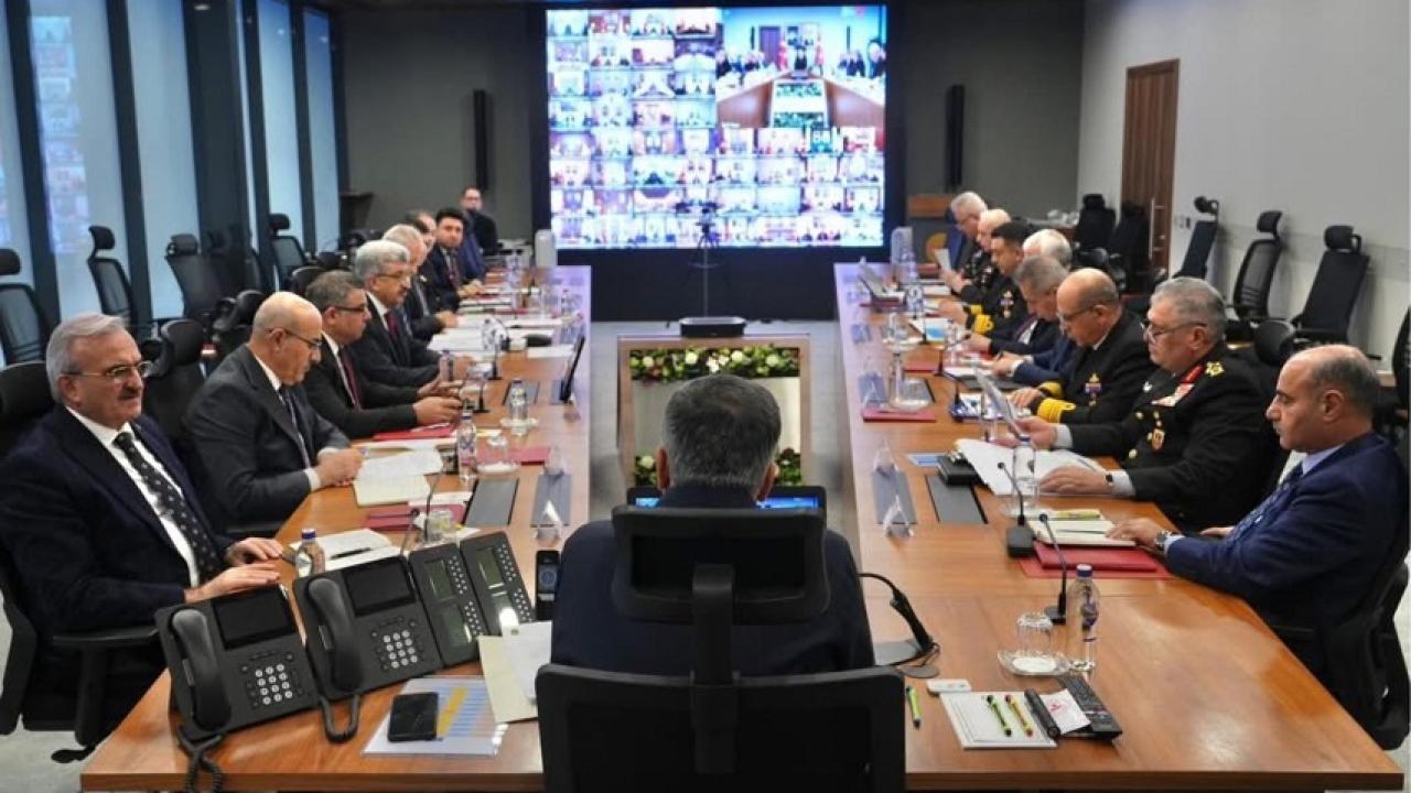 Ardahan Valisi, İçişleri Bakanı Ali Yerlikaya başkanlığında düzenlenen toplantıya katıldı