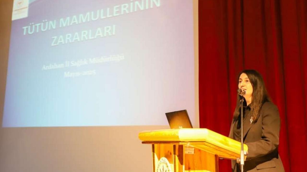 ARÜ’de “Bağımlılıkla Mücadele” konferansı