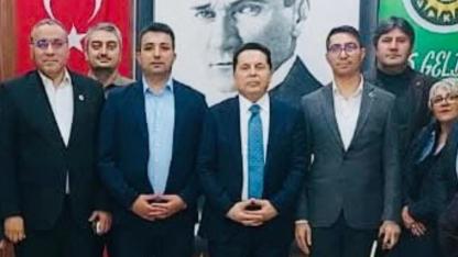 Çamliyurt, Ahmet Özer’le buluştu