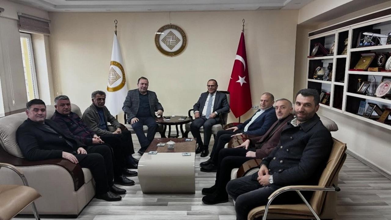 CHP heyeti Demirci’yle görüştü