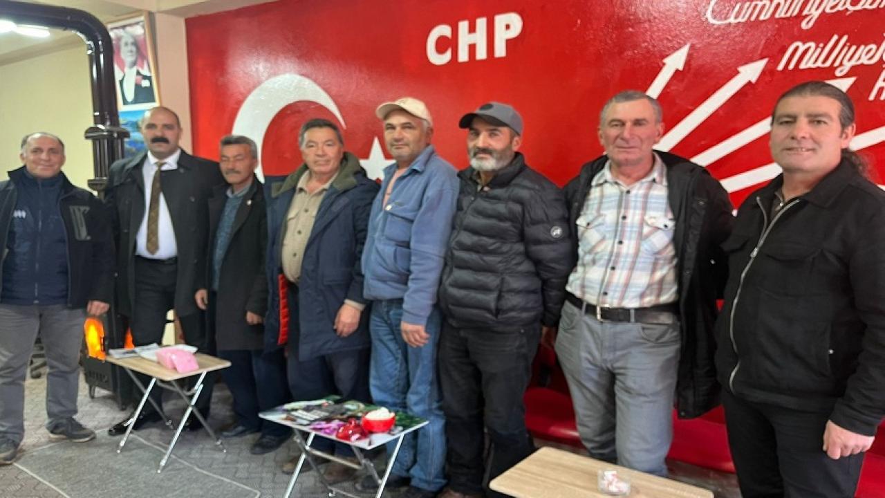 Çıldır’da yeni üyelere CHP rozeti takıldı