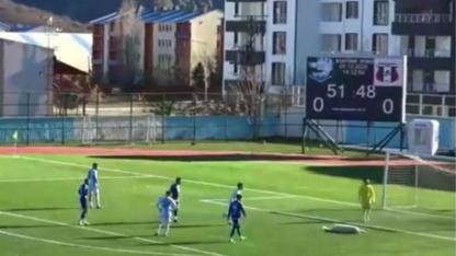 Dersimspor – S. Ardahanspor maçında köpek sürprizi