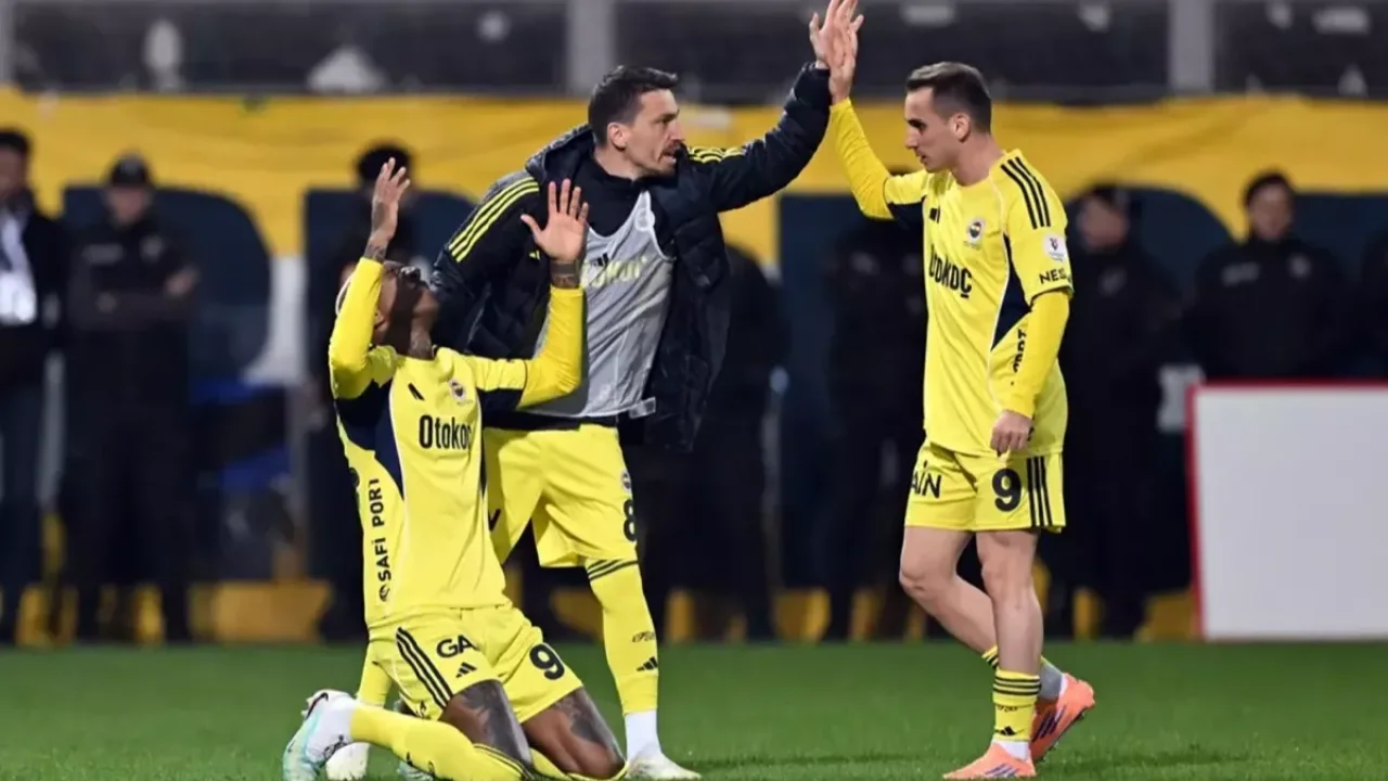 Fenerbahçe ve Mert Hakan Yandaş&#039;a derbinin faturası ağır oldu