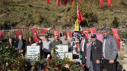 İl Müdürü Çetinkaya Trabzon’da şehit ailesiyle buluştu