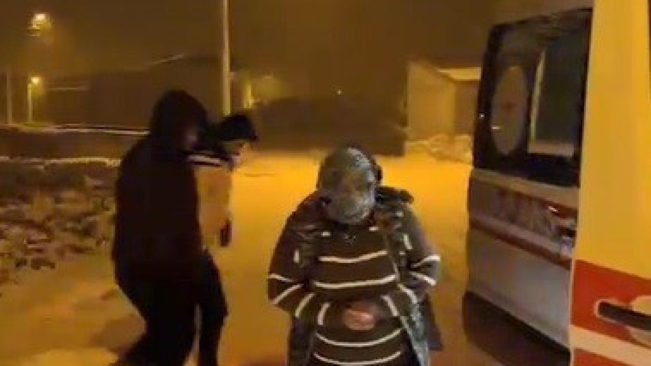 Kars’ta kar engelini aşan sağlık ekipleri hasta vatandaş için seferber oldu