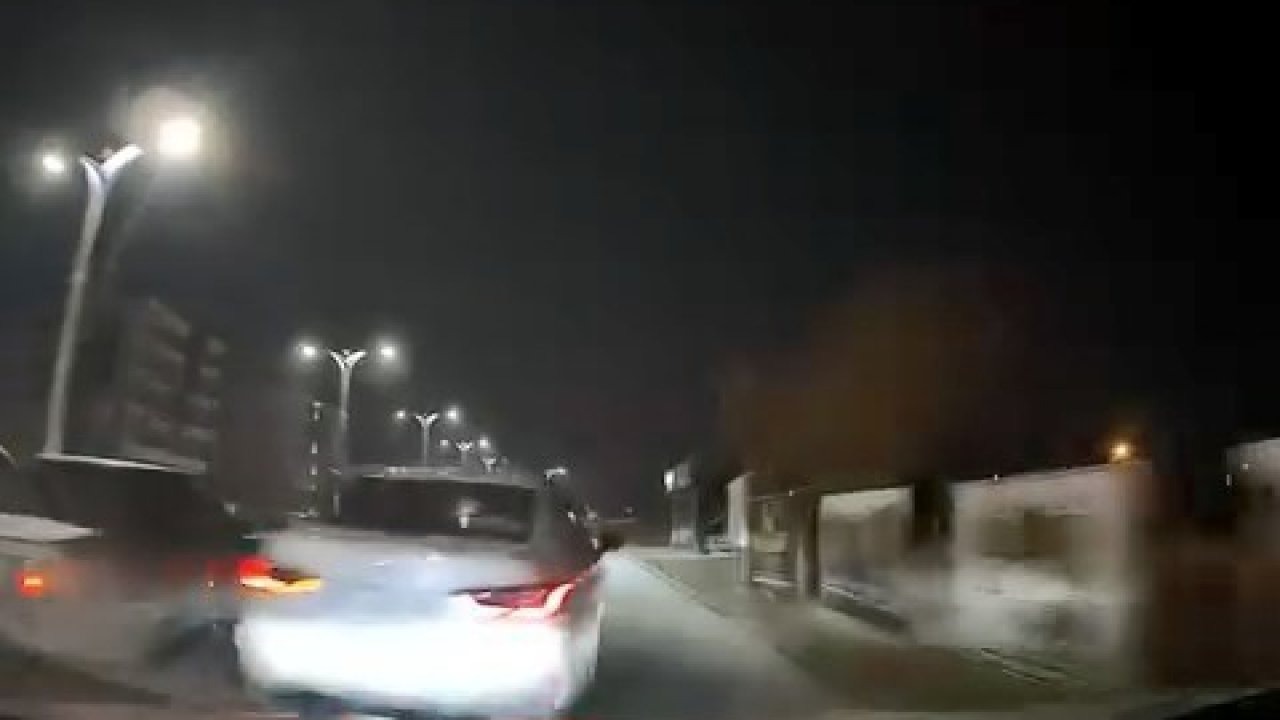 Makas atıp araca çarptı, bir şey olmamış gibi olay yerinden kaçtı