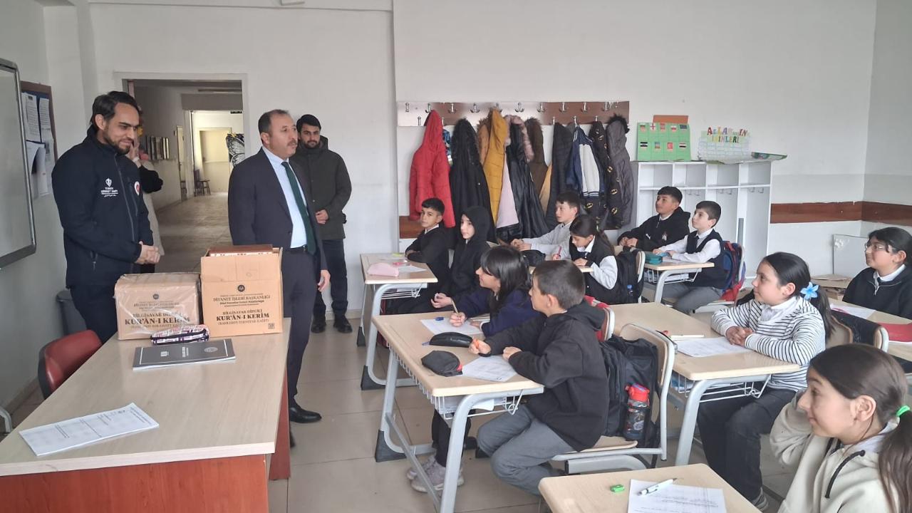 Minik Yürekler Kur’an-ı Kerim’le buluştu