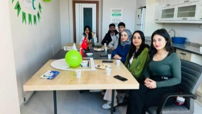 Yeşilay Ardahan Şubesi, gönüllüleriyle dayanışma mesajı verdi