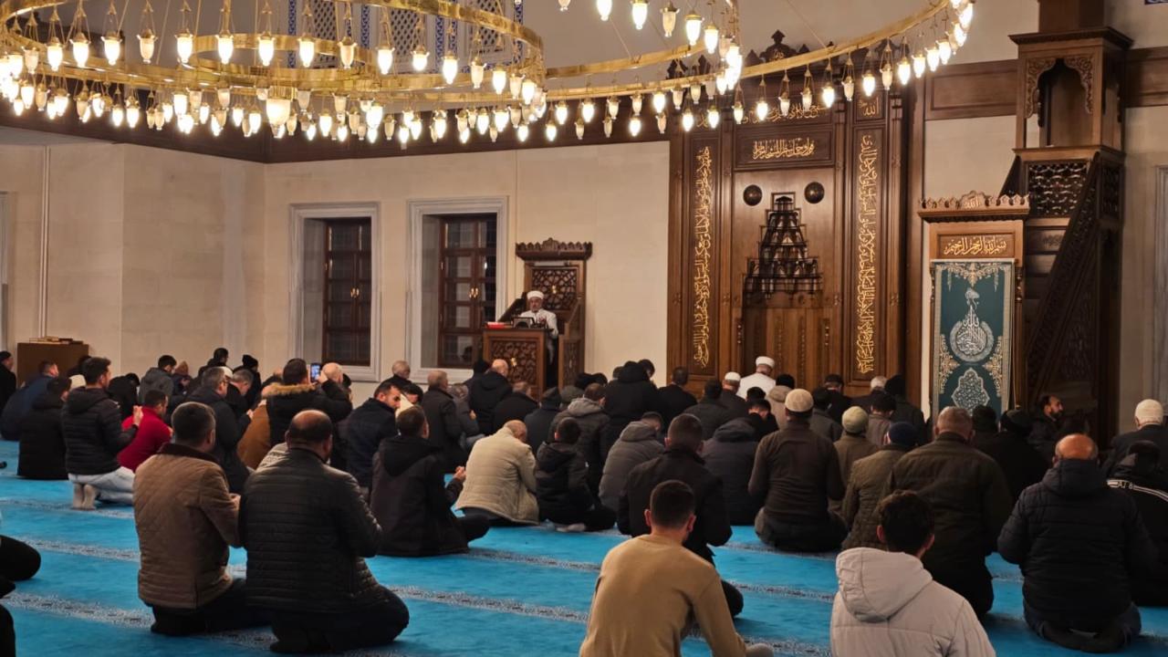 Regaip Kandili dualarla idrak edildi