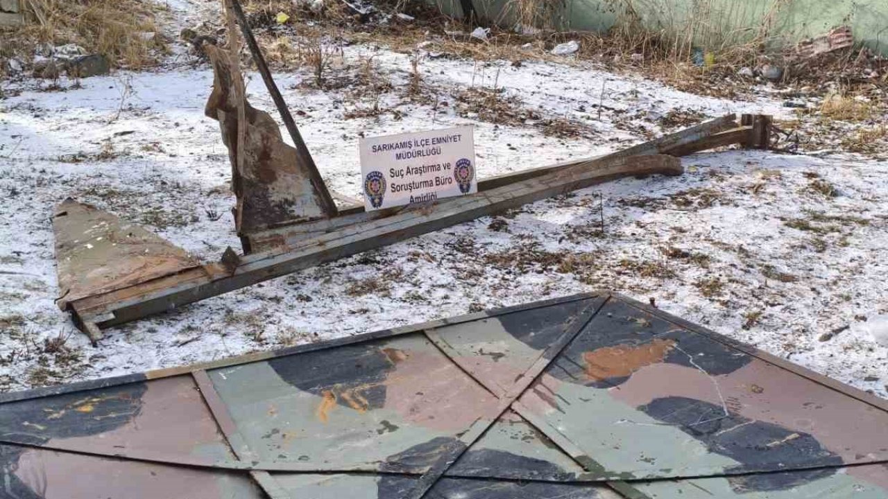 Sarıkamış’ta askeriyeden hurda malzeme çalan 2 kişi tutuklandı