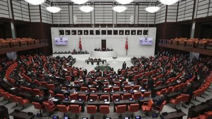 TBMM'ye gelen dilekçelere bakın! Tatil olmasını istedikleri ay ilginç