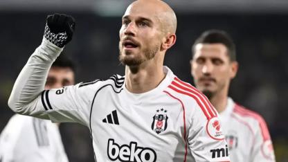 Yılın son derbisinde Beşiktaş, Fenerbahçe'yi 90+1'de yıktı