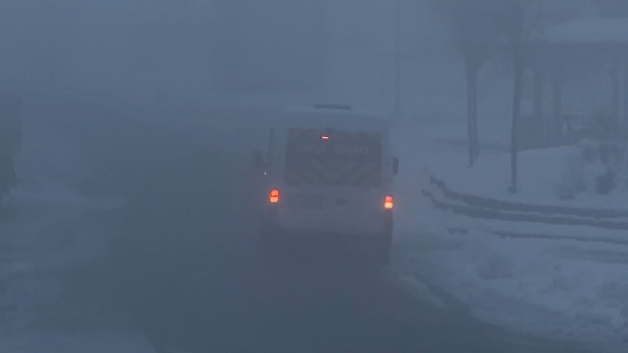 Yüksekova’da göz gözü görmüyor