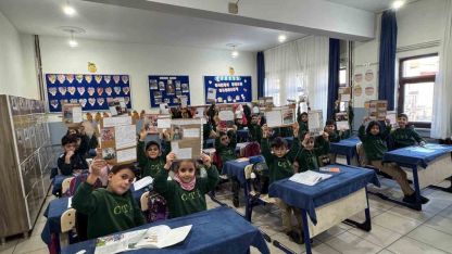 Patnos’ta minik gazetecilerden sınıf gazetesi