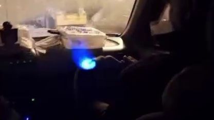 Araç içerisinde pürmüzle ısınmaya çalıştılar