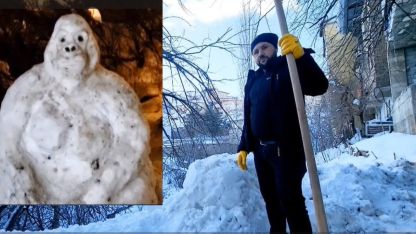 Hakkarili genç kardan goril yaptı