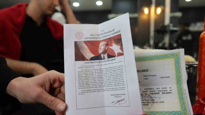 Karne günü başarının adresi bu kez okul değil, kuaför oldu