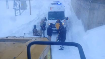 Ağrı’da köylerde rahatsızlanan hastalar için ekipler seferber oldu