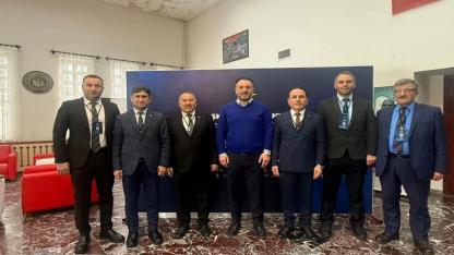 AK Parti Ardahan teşkilatları Erzurum’da