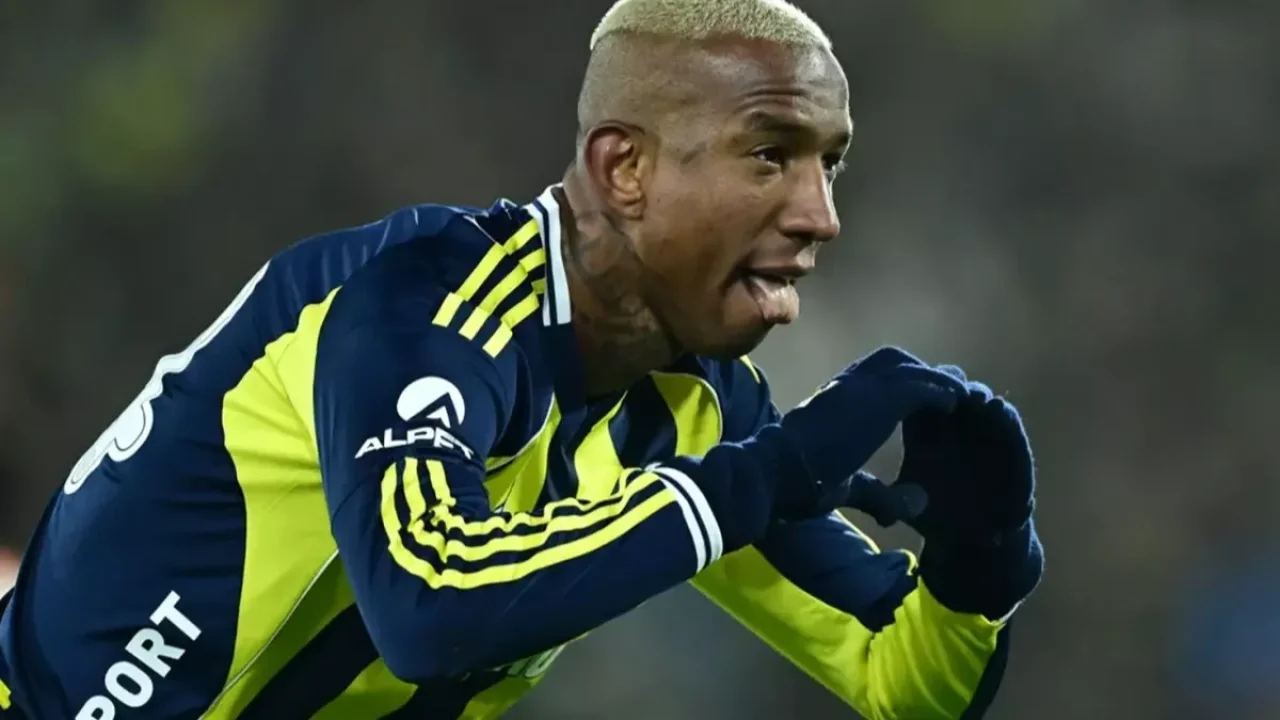 Alanya'da nefes kesen maç Fenerbahçe'nin! Zirvede puan farkı 1'e indi