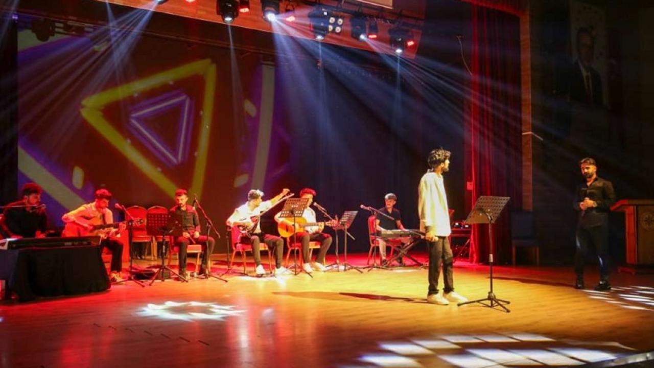 ARÜ’de Gençlik ve Müzik Festivali Coşkusu