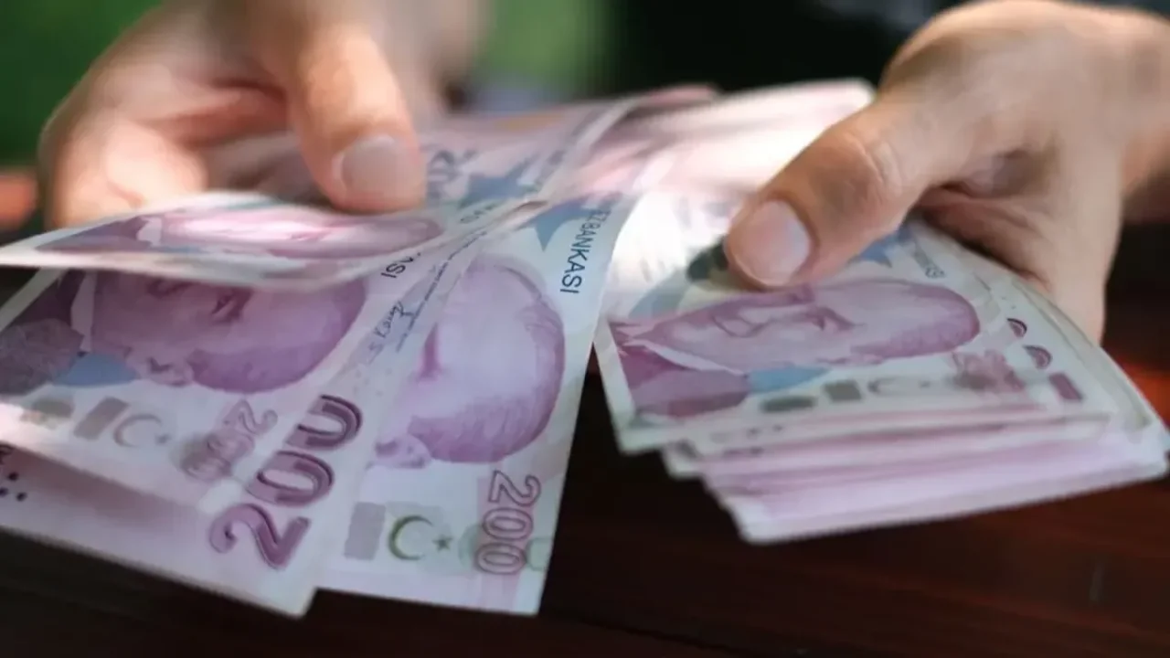 İstediği zammı alamayan emeklilere verilecek bayram ikramiyesi de belli gibi