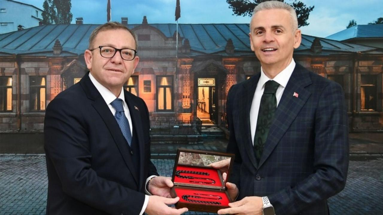 Kars ve Ardahan valileri buluştu: Bölgesel iş birliği konuları masaya yatırıldı