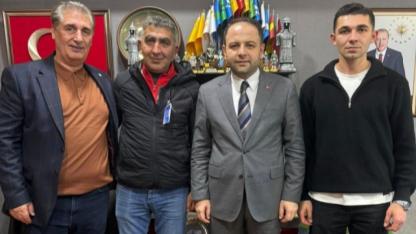 Vekil Koç, Ardahanlı misafirlerini Meclis'te ağırladı