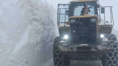 Hizan’da çığ tehlikesi nedeniyle karla mücadele çalışmaları durduruldu