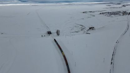 Demir İpek Yolu’nda görsel şölen: Karlar içinden süzülerek Kars’tan Avrupa’ya binlerce kilometrelik yolculuk