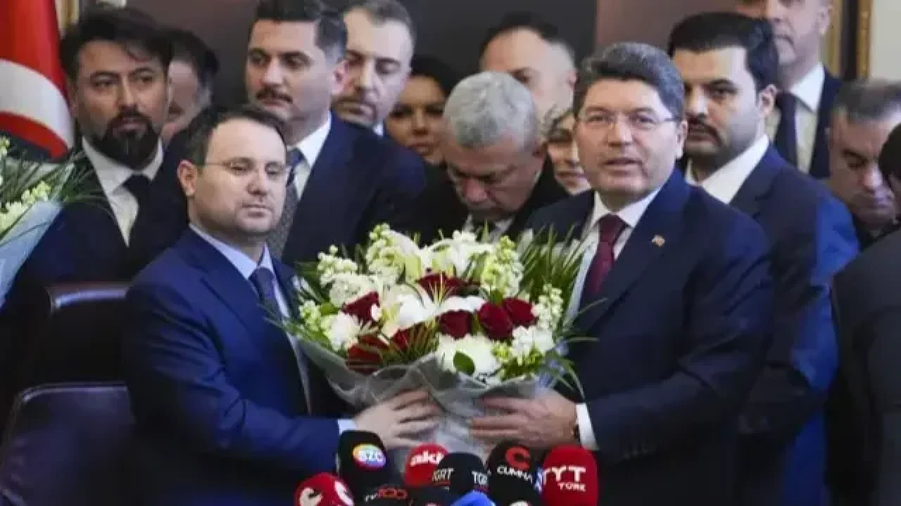 Akın Gürlek bakanlık görevini Yılmaz Tunç'tan devraldı: Bu emaneti daha ileriye taşıyacağız