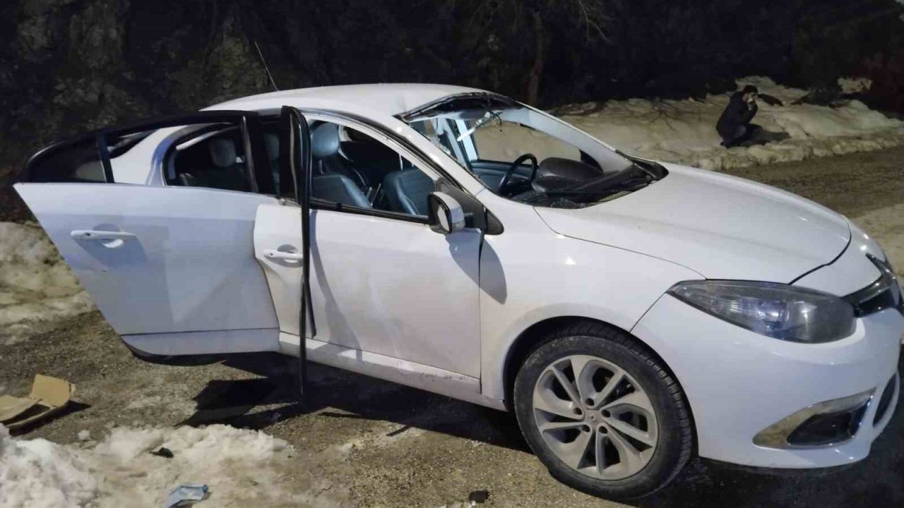 Araç içerisinde patlama: 3 yaralı