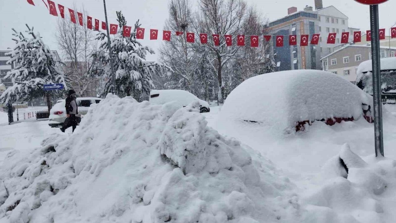 Ardahan’da 132 köy yolu ulaşıma kapandı