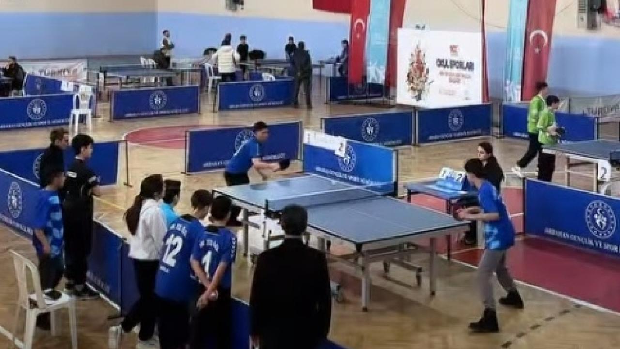 Ardahan'da masa tenisi heyecanı başladı