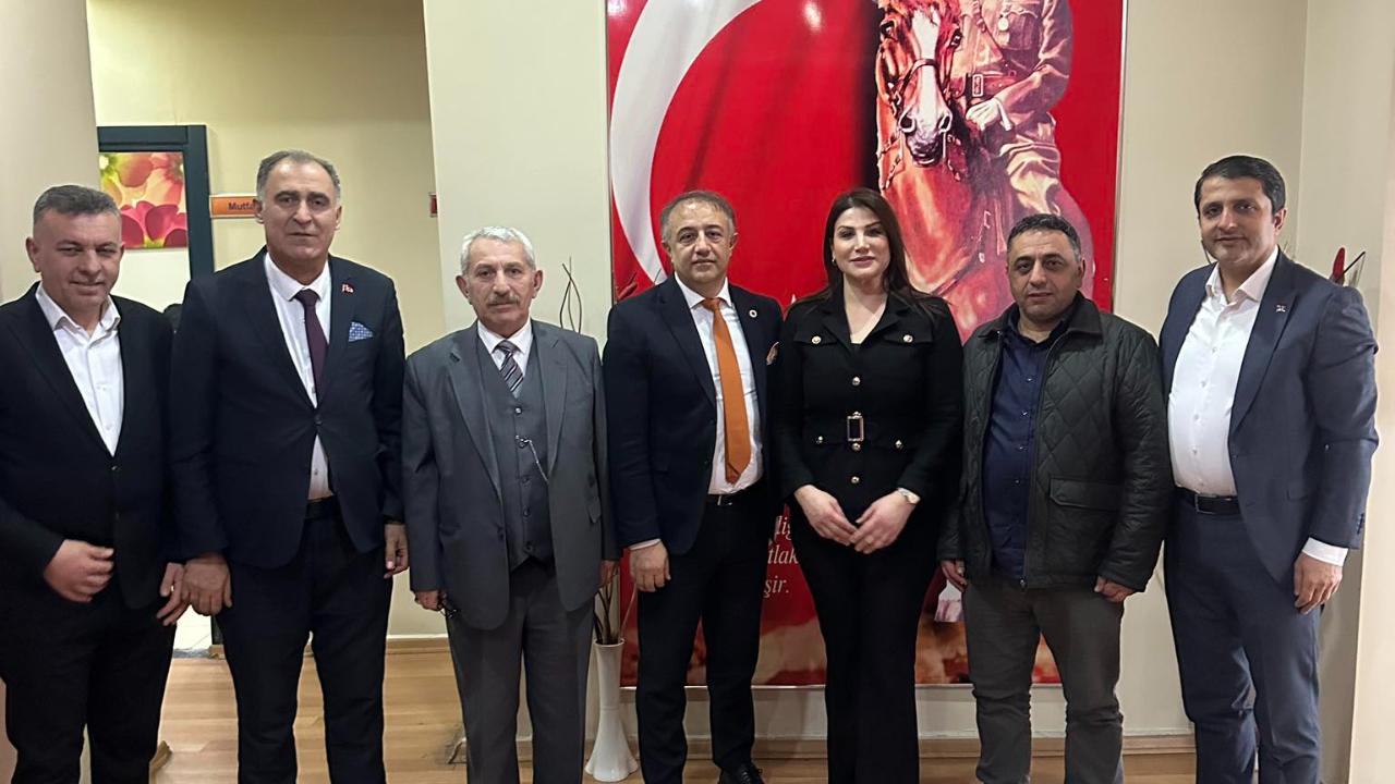 Ardahan’ın Geleceği Ardahan Vakfı’nda Masaya Yatırıldı